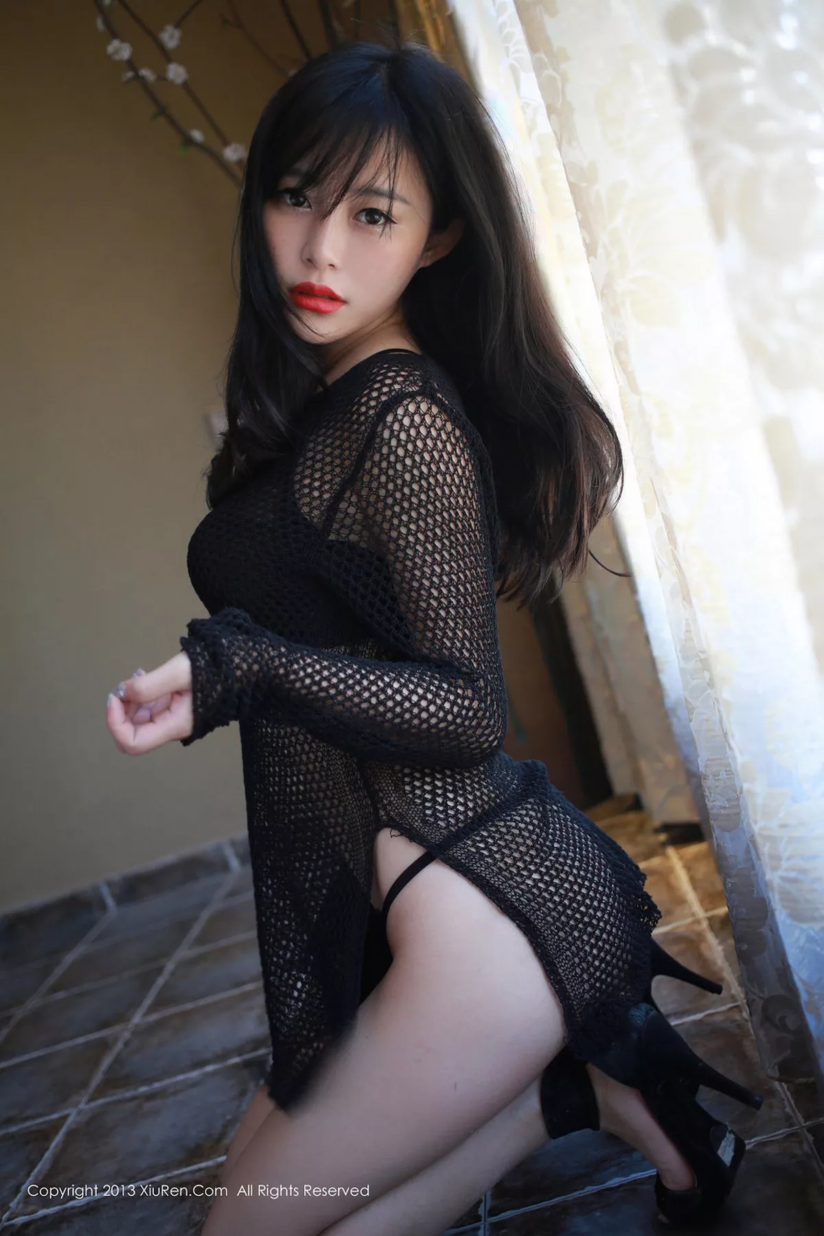 秀人集.com_[XiuRen秀人网]No.007_嫩模toro羽住黑丝内衣性感红唇激情诱惑写真70P