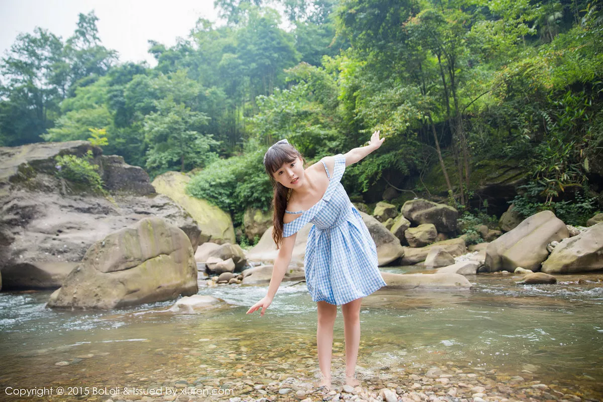 秀人集.com_[BoLoli波萝社]Vol.001_嫩模柳侑绮sevenbaby童颜巨乳性感系列生活写真秀94P