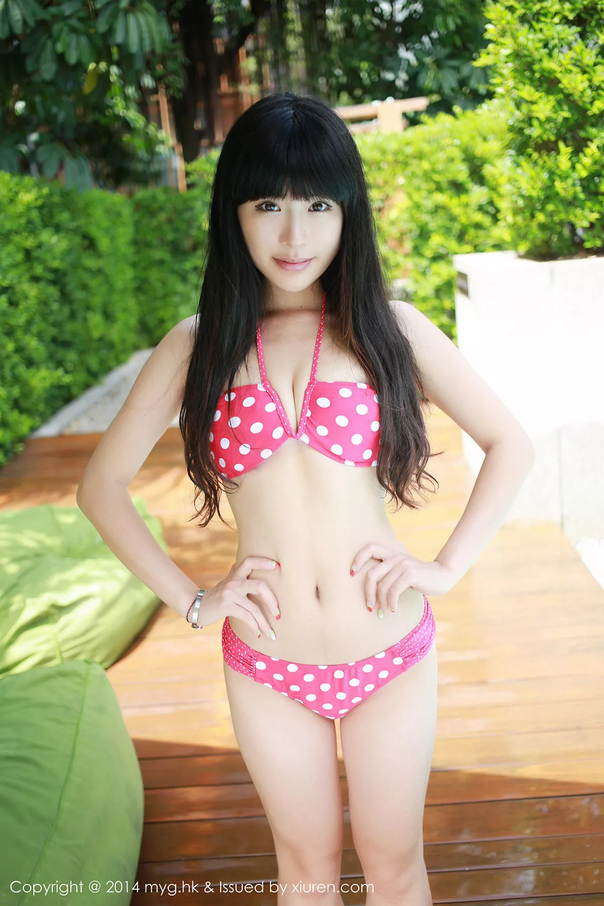 秀人集.com_[MyGirl美媛馆]Vol.019_嫩模刘雪妮Verna泰国旅拍半裸下身诱惑美臀写真62P