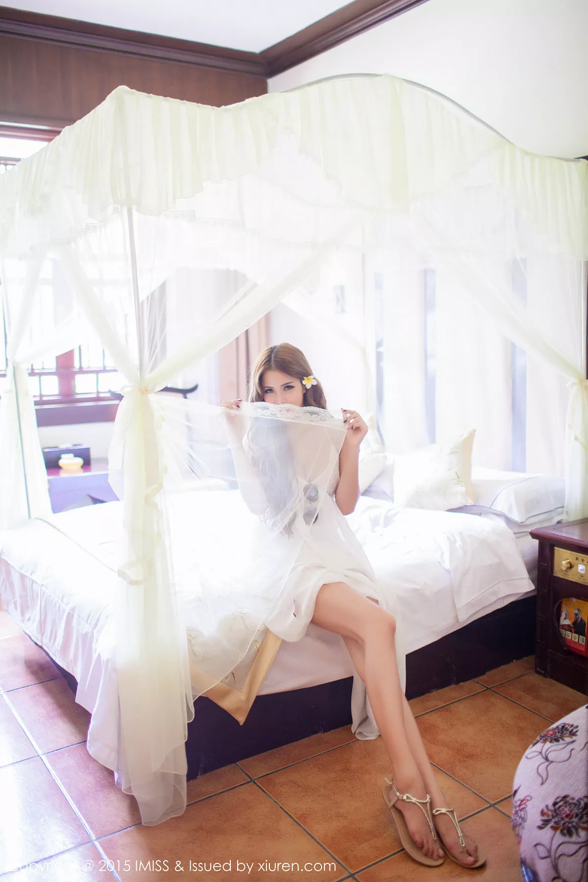 秀人集.com_[IMISS爱蜜社]Vol.008_嫩模妍妍Yanyan系列连身裙低胸内衣豪乳诱惑写真76P