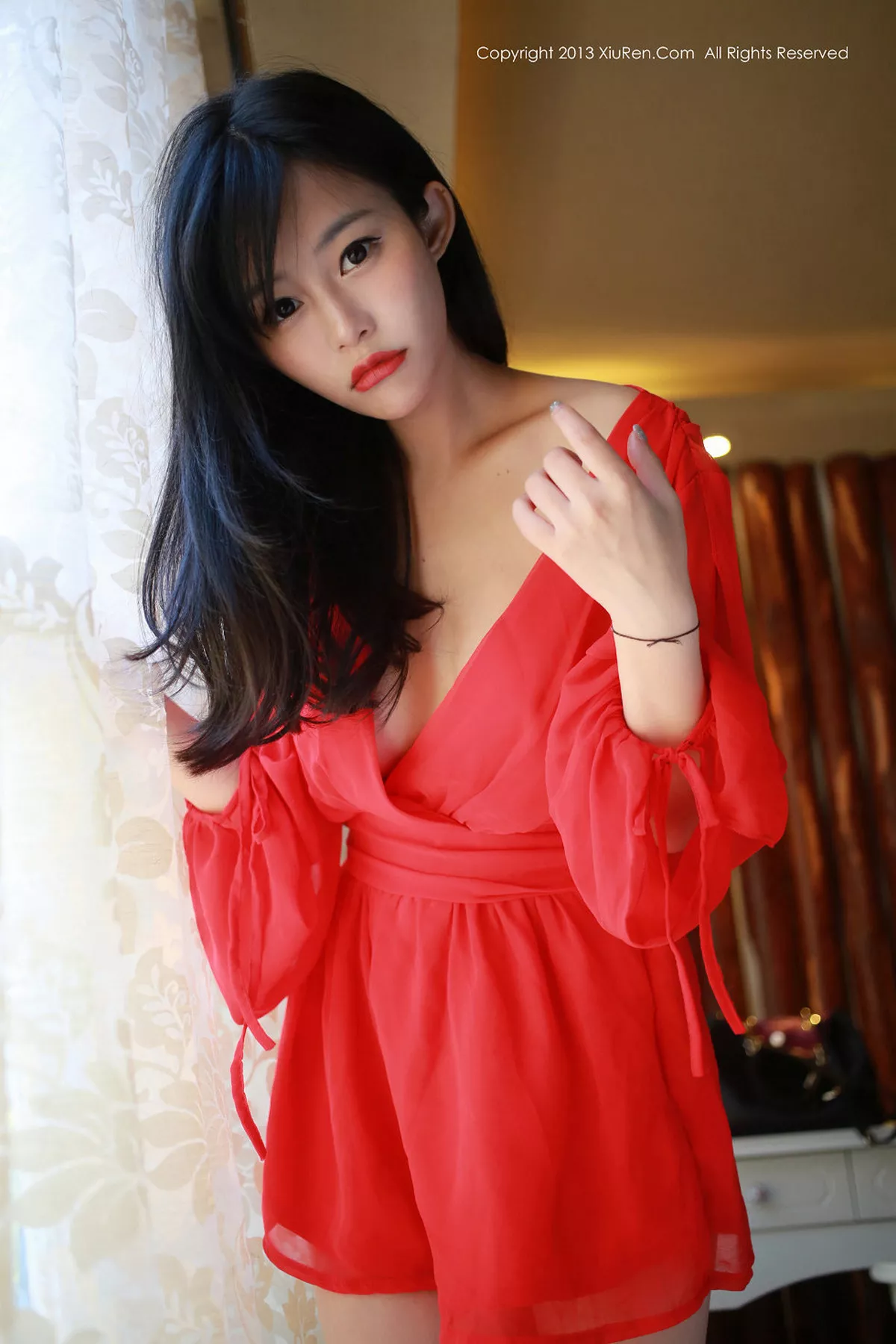 秀人集.com_[XiuRen秀人网]No.007_嫩模toro羽住黑丝内衣性感红唇激情诱惑写真70P