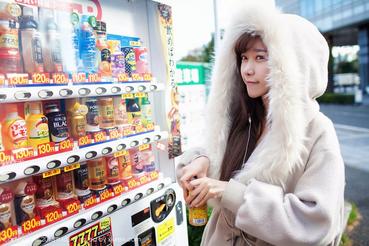 秀人集.com_[IMISS爱蜜社]Vol.010_90后绝美showgirl陈潇户外清爽迷人写真71P