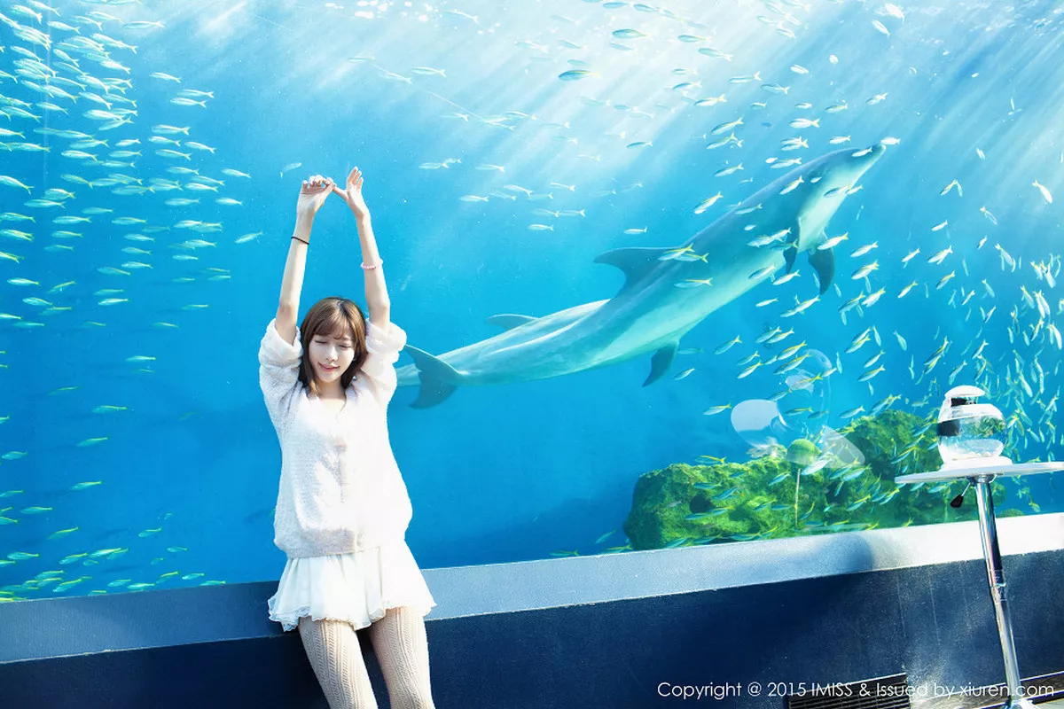 秀人集.com_[IMISS爱蜜社]Vol.010_90后绝美showgirl陈潇户外清爽迷人写真71P