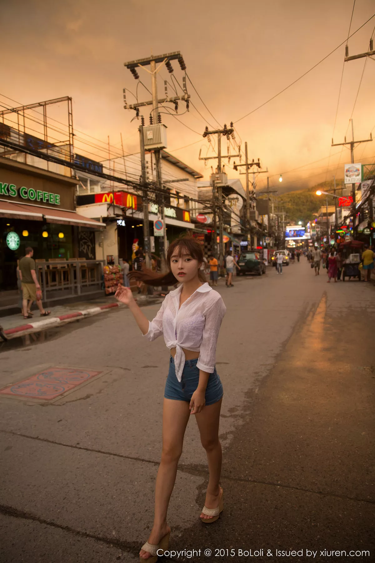 秀人集.com_[BoLoli波萝社]Vol.001_嫩模柳侑绮sevenbaby童颜巨乳性感系列生活写真秀94P