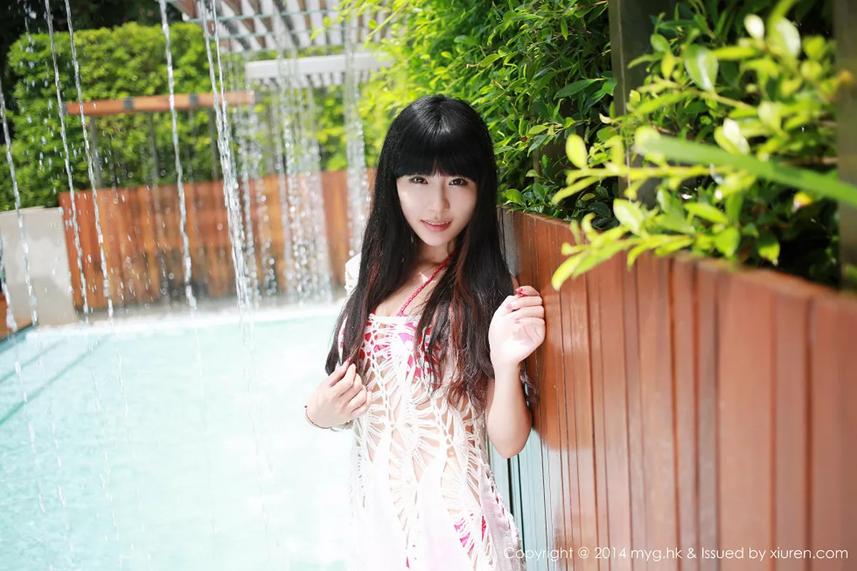 秀人集.com_[MyGirl美媛馆]Vol.019_嫩模刘雪妮Verna泰国旅拍半裸下身诱惑美臀写真62P