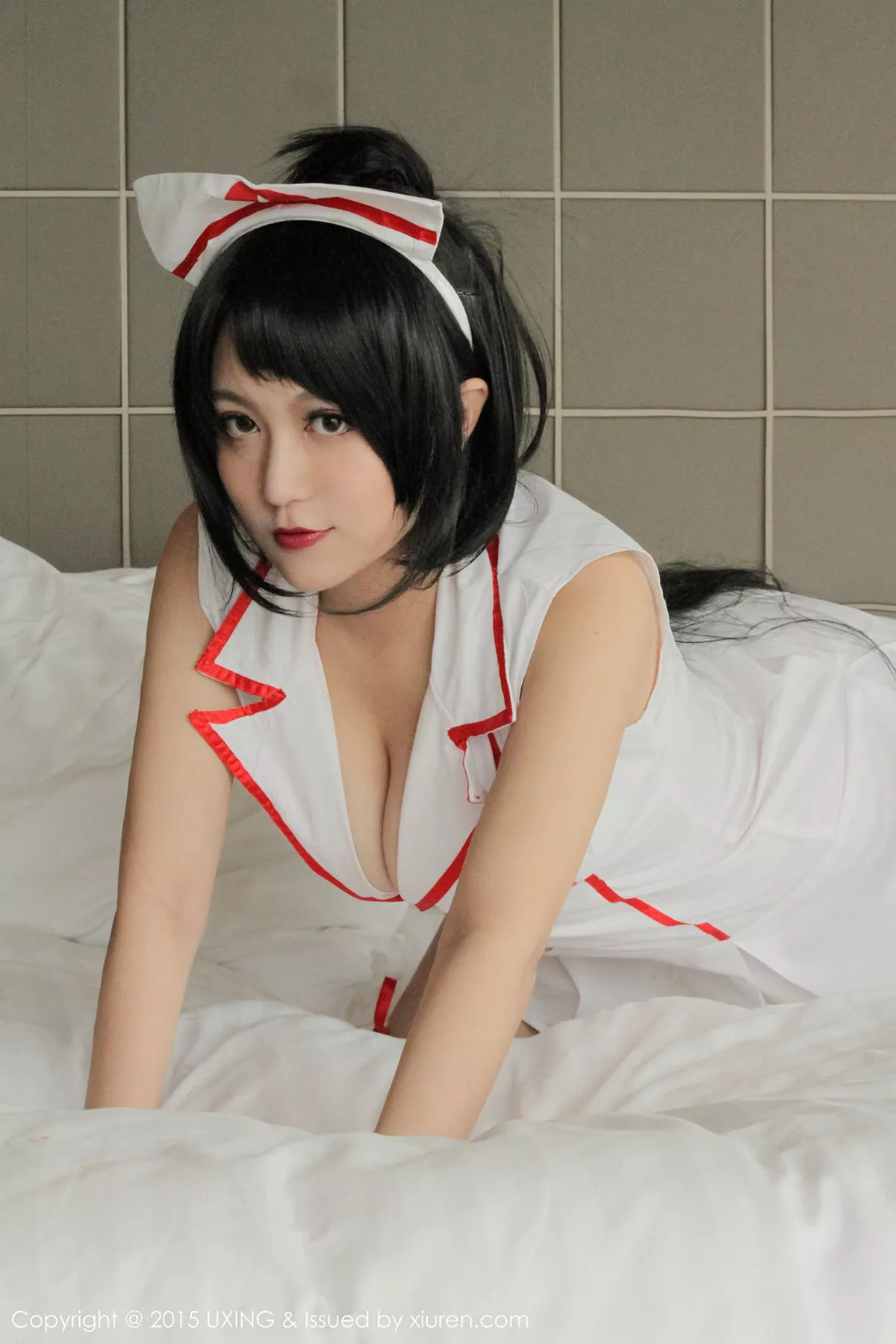 秀人集.com_[UXING优星馆]Vol.016_嫩模莲漪lenne丰满迷人的打针护士诱惑撩人写真51P