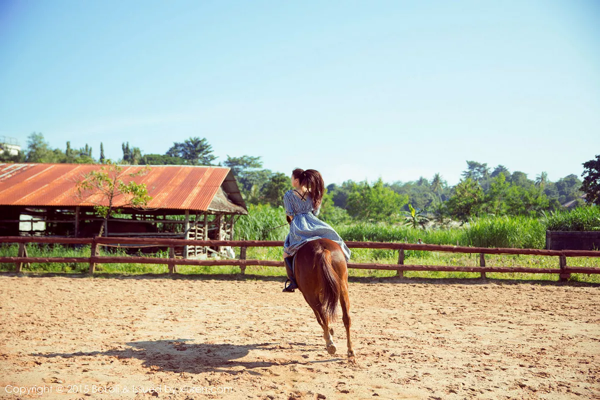 秀人集.com_[BoLoli波萝社]Vol.001_嫩模柳侑绮sevenbaby童颜巨乳性感系列生活写真秀94P