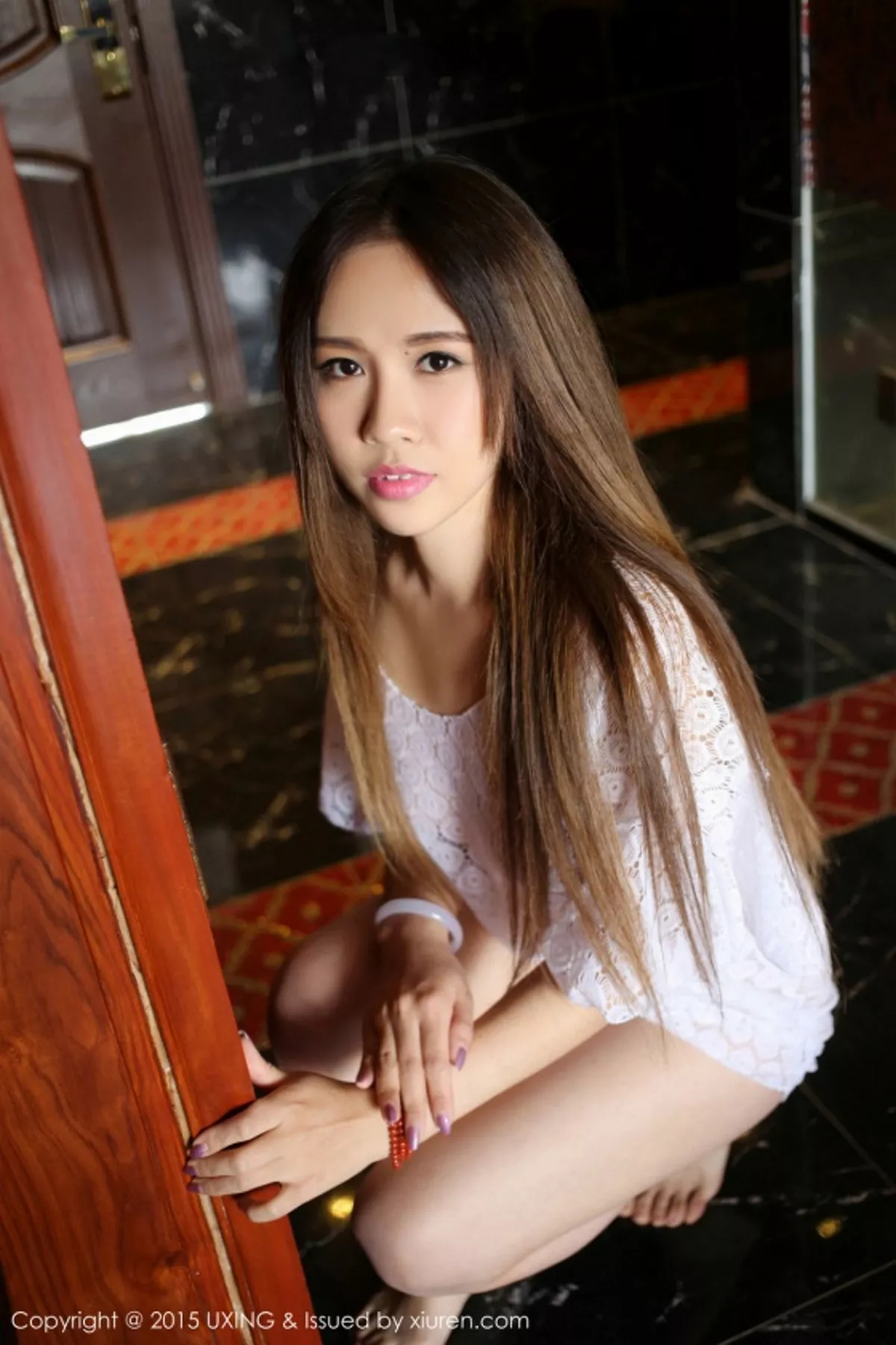 秀人集.com_[UXING优星馆]Vol.009_嫩模紫潆cynthia宾馆床上下身全裸美臀诱惑写真70P