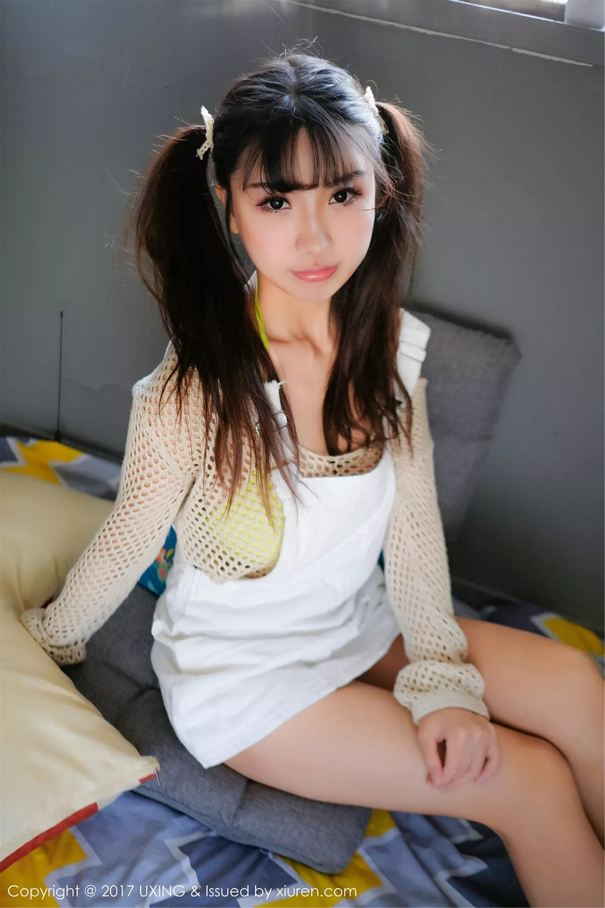 秀人集.com_[UXING优星馆]Vol.050_巨乳萝莉晓茜sunny学生装+私房内衣秀完美身材性感写真47P