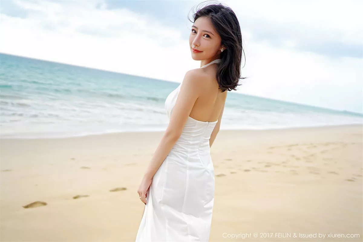 秀人集.com_[FeiLin嗲囡囡]Vol.092_清纯女神施忆佳KITTY红色比基尼秀骨感身材清新迷人写真54P