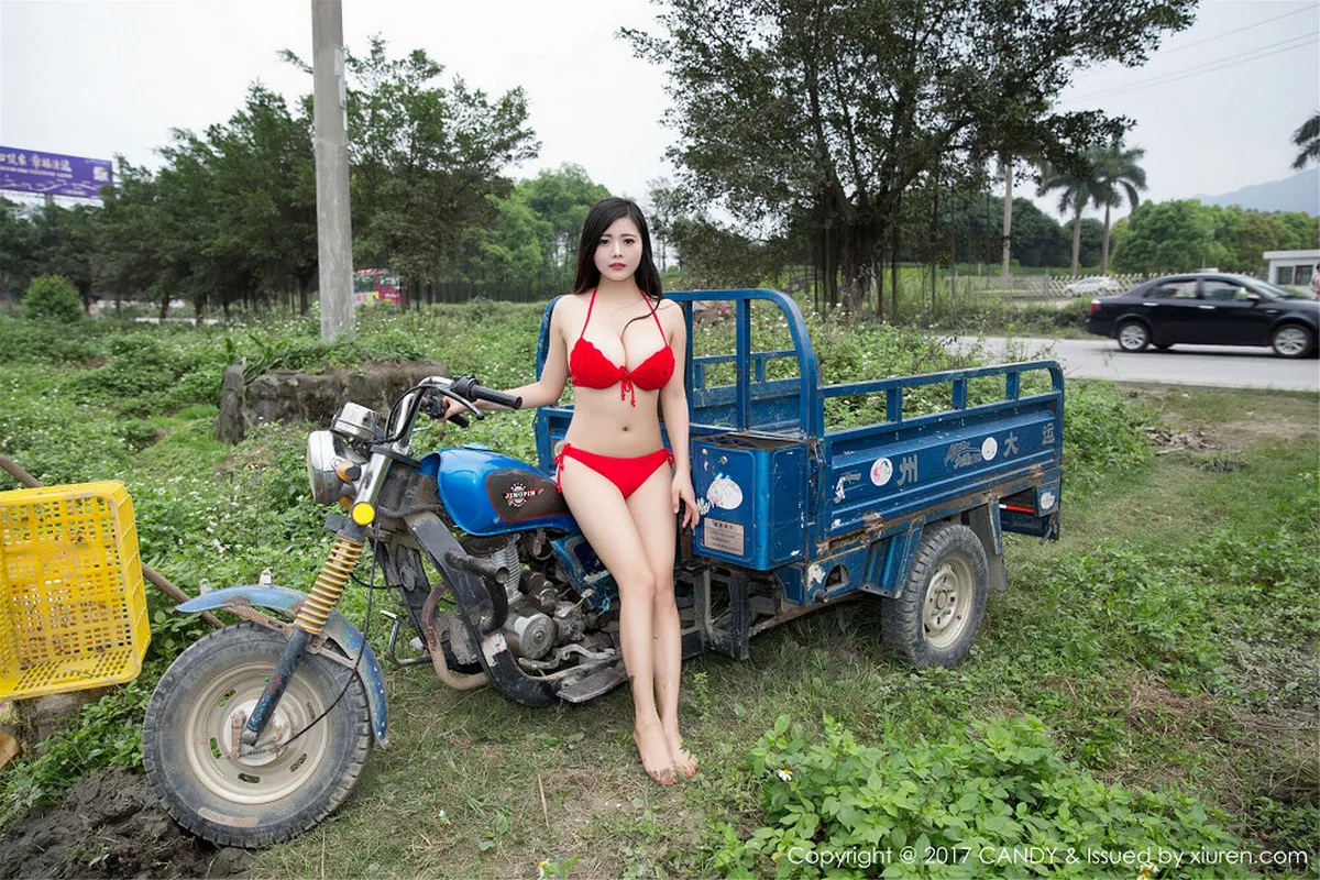 秀人集.com_[Candy糖果画报]Vol.021_混血模特林美惠子Mieko性感比基尼秀白嫩豪乳诱惑写真60P