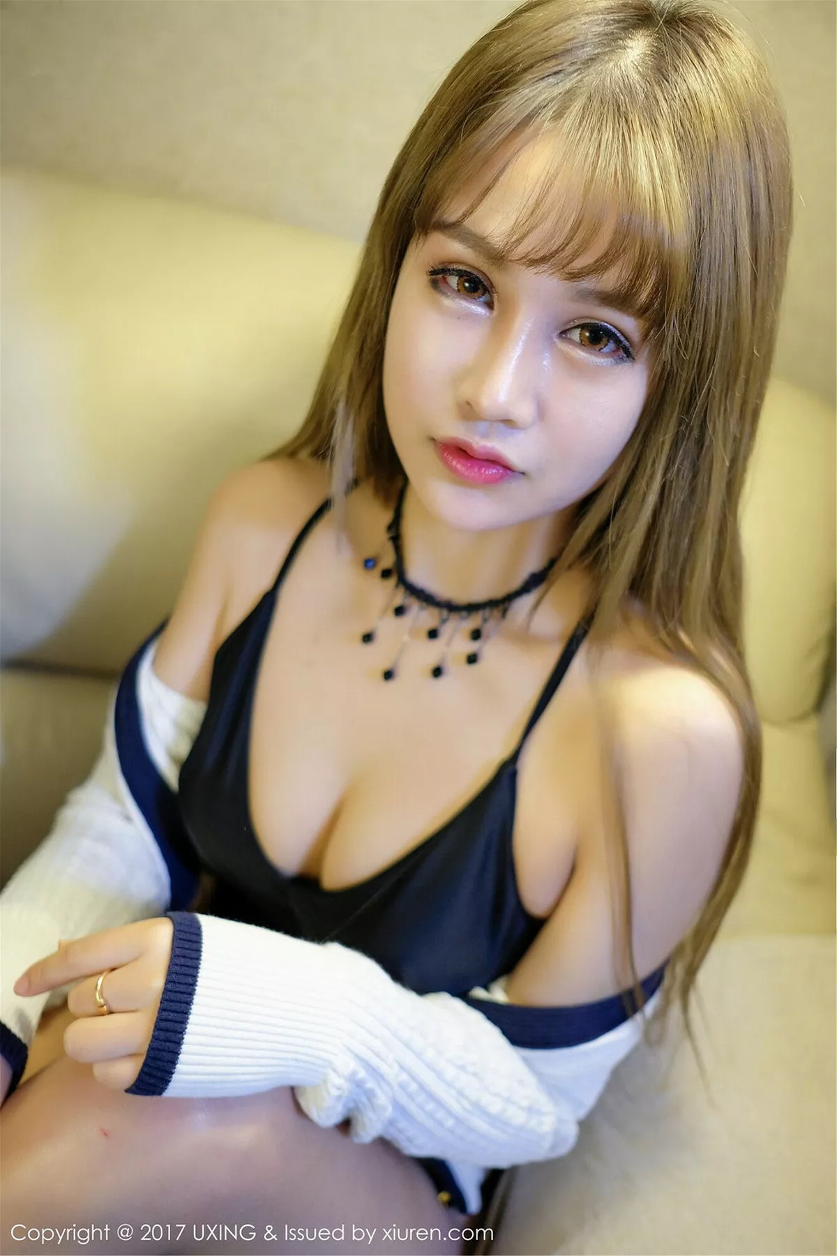 秀人集.com_[UXING优星馆]Vol.049_优星馆最新模特合集豆豆和她的朋友合集系列性感内衣写真58P