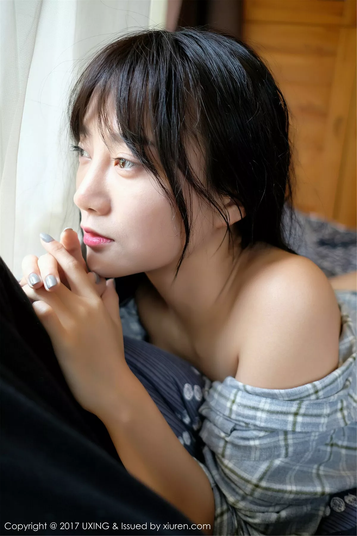 秀人集.com_[UXING优星馆]Vol.052_嫩模猩一衬衣裹身大尺度无内秀白嫩肌肤火辣诱惑写真43P