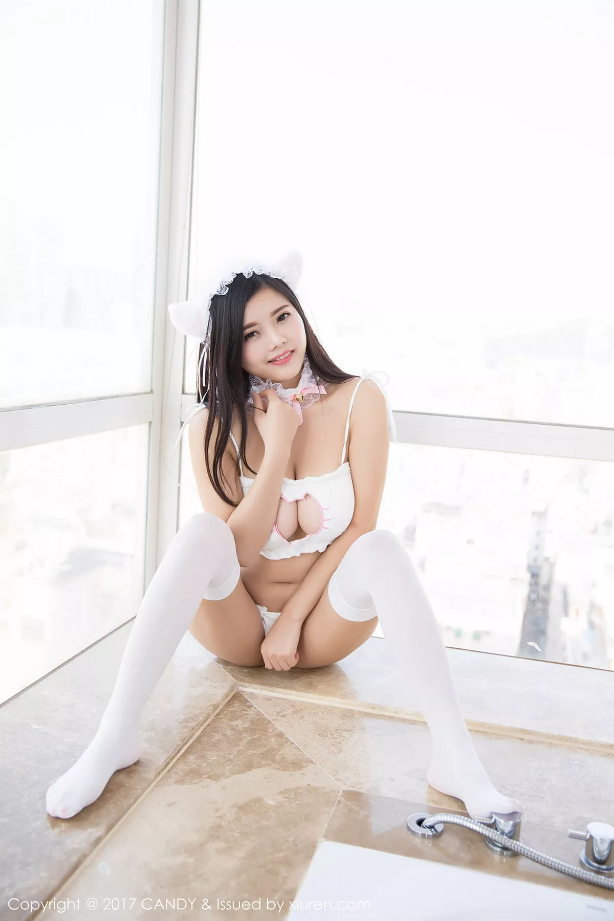 秀人集.com_[Candy糖果画报]Vol.016_嫩模林美惠子Mieko居家露乳护士装白丝美腿性感写真56P