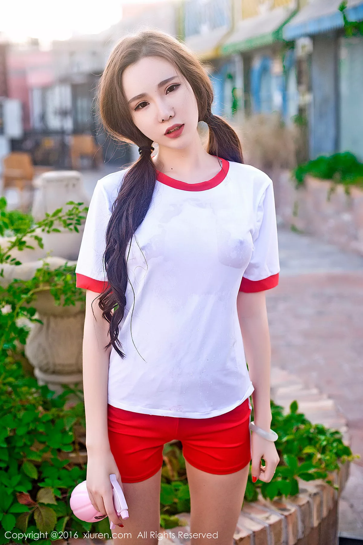 秀人集.com_[XiuRen秀人网]No.669_嫩模萌琪琪Irene吊带薄纱睡裙透视秀美乳完美身材诱惑写真72P