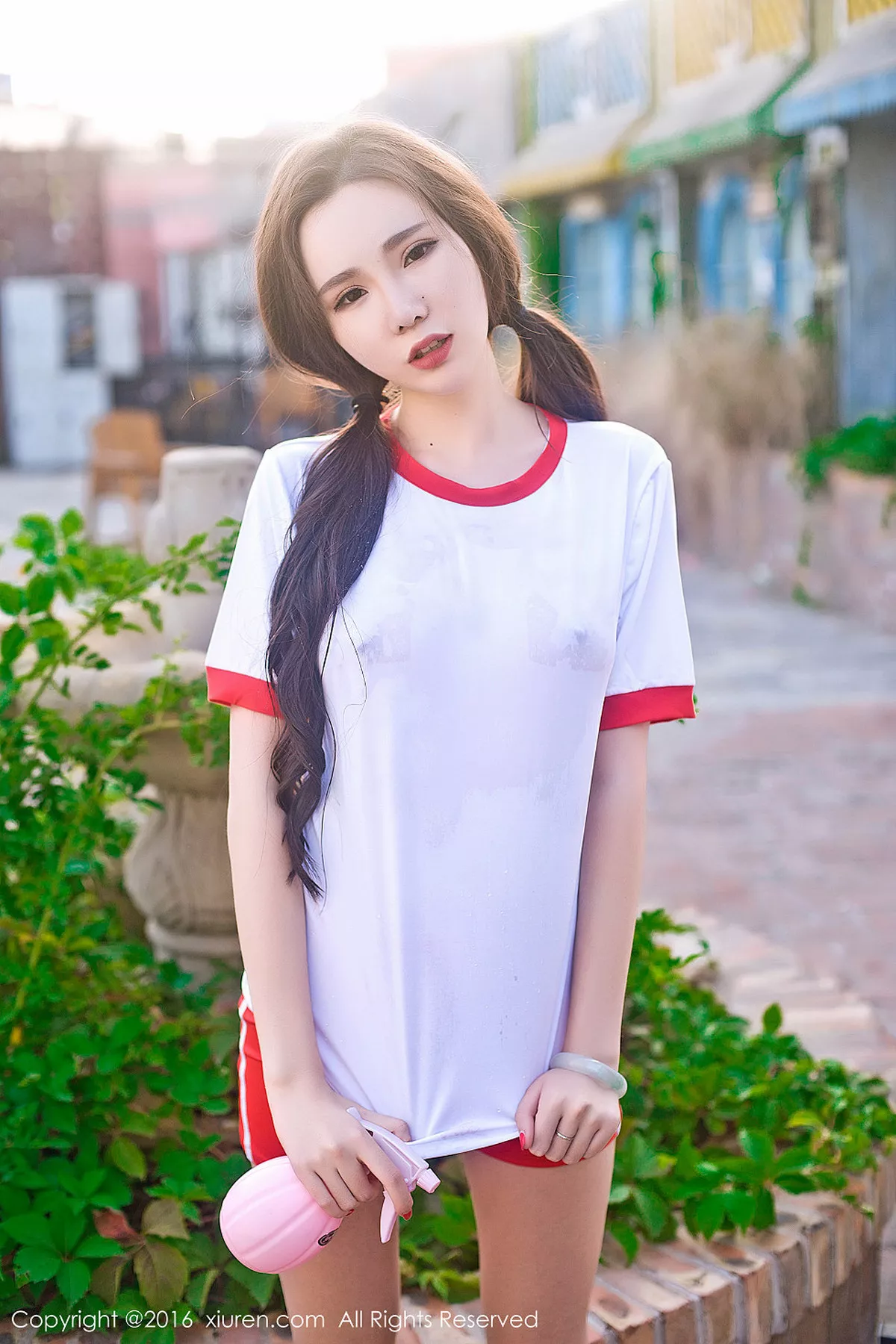 秀人集.com_[XiuRen秀人网]No.669_嫩模萌琪琪Irene吊带薄纱睡裙透视秀美乳完美身材诱惑写真72P