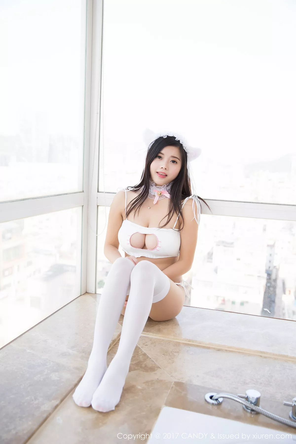 秀人集.com_[Candy糖果画报]Vol.016_嫩模林美惠子Mieko居家露乳护士装白丝美腿性感写真56P