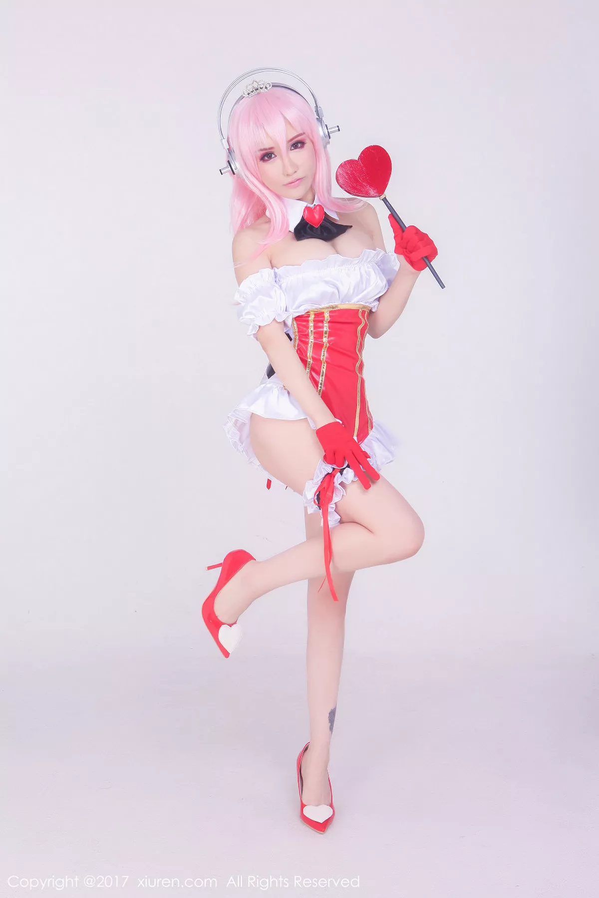 秀人集.com_[XiuRen秀人网]No.722_嫩模K8傲娇萌萌Vivian浴室里全裸上身手遮豪乳诱惑写真62P