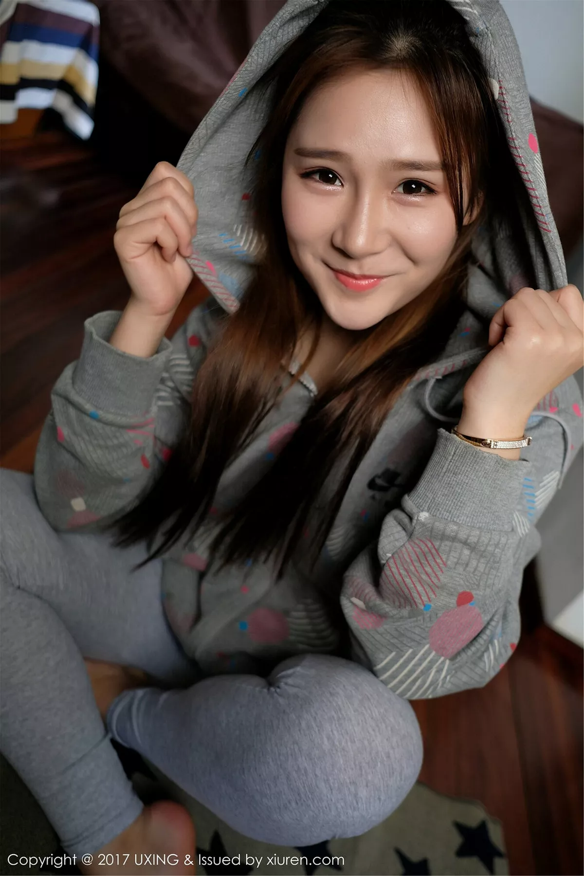 秀人集.com_[UXING优星馆]Vol.054_新人嫩模羊羊Suger脱外衣秀白色蕾丝内衣傲人美胸完美写真45P