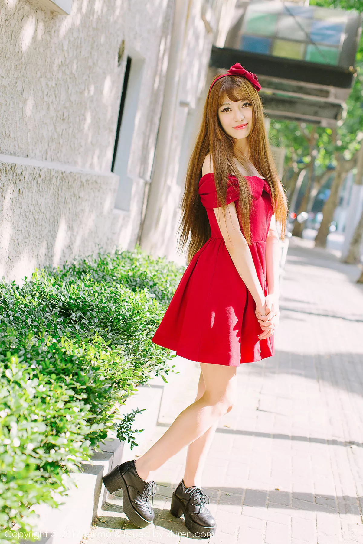 秀人集.com_[Tukmo兔几盟]Vol.094_嫩模赵乃莹性感学生装及成熟红色连身裙清爽迷人写真33P