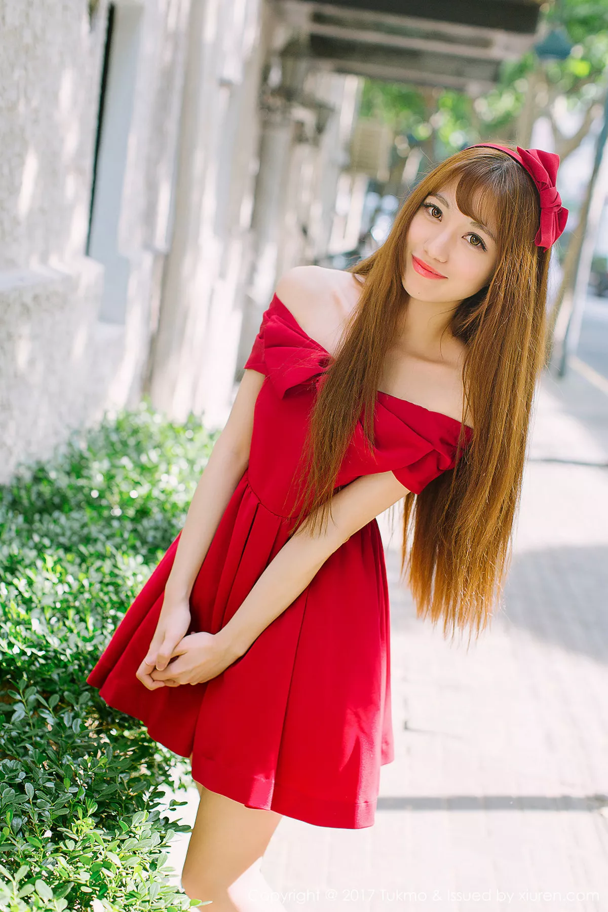 秀人集.com_[Tukmo兔几盟]Vol.094_嫩模赵乃莹性感学生装及成熟红色连身裙清爽迷人写真33P