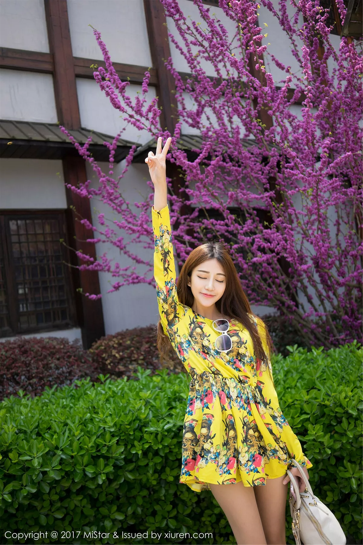秀人集.com_[MiStar魅妍社]Vol.169_嫩模小蕾蕾景区旅拍多套服饰高颜值清新迷人写真65P
