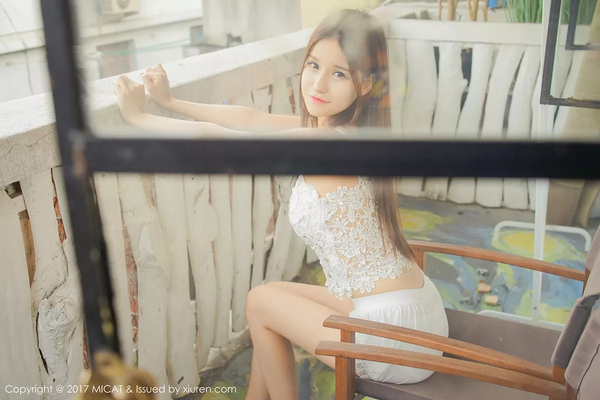 秀人集.com_[MICAT猫萌榜]Vol.007_清纯妹子玟姊BABY居家白色蕾丝缕空内衣娇羞清爽写真50P