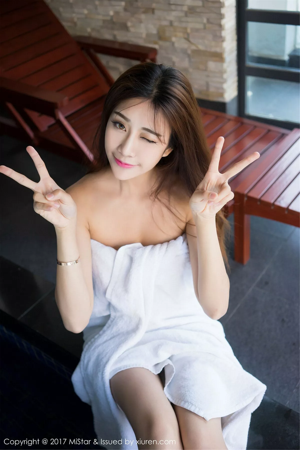 秀人集.com_[MiStar魅妍社]Vol.169_嫩模小蕾蕾景区旅拍多套服饰高颜值清新迷人写真65P