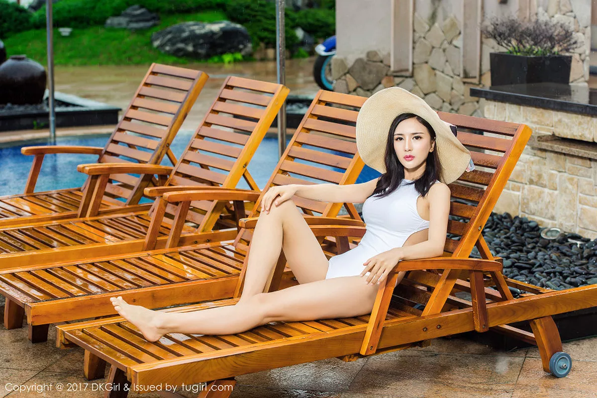 秀人集.com_[DKGirl御女郎]Vol.026_嫩模梅哥白色连体比基尼泳池湿身秀傲人美乳诱惑写真58P