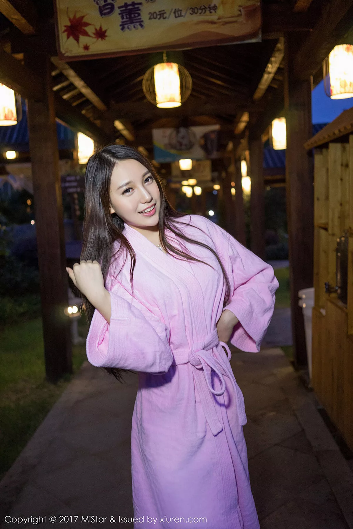 秀人集.com_[MiStar魅妍社]Vol.173_气质女神刘奕宁Lynn丽江旅拍黑色比基尼秀白嫩肌肤性感写真56P