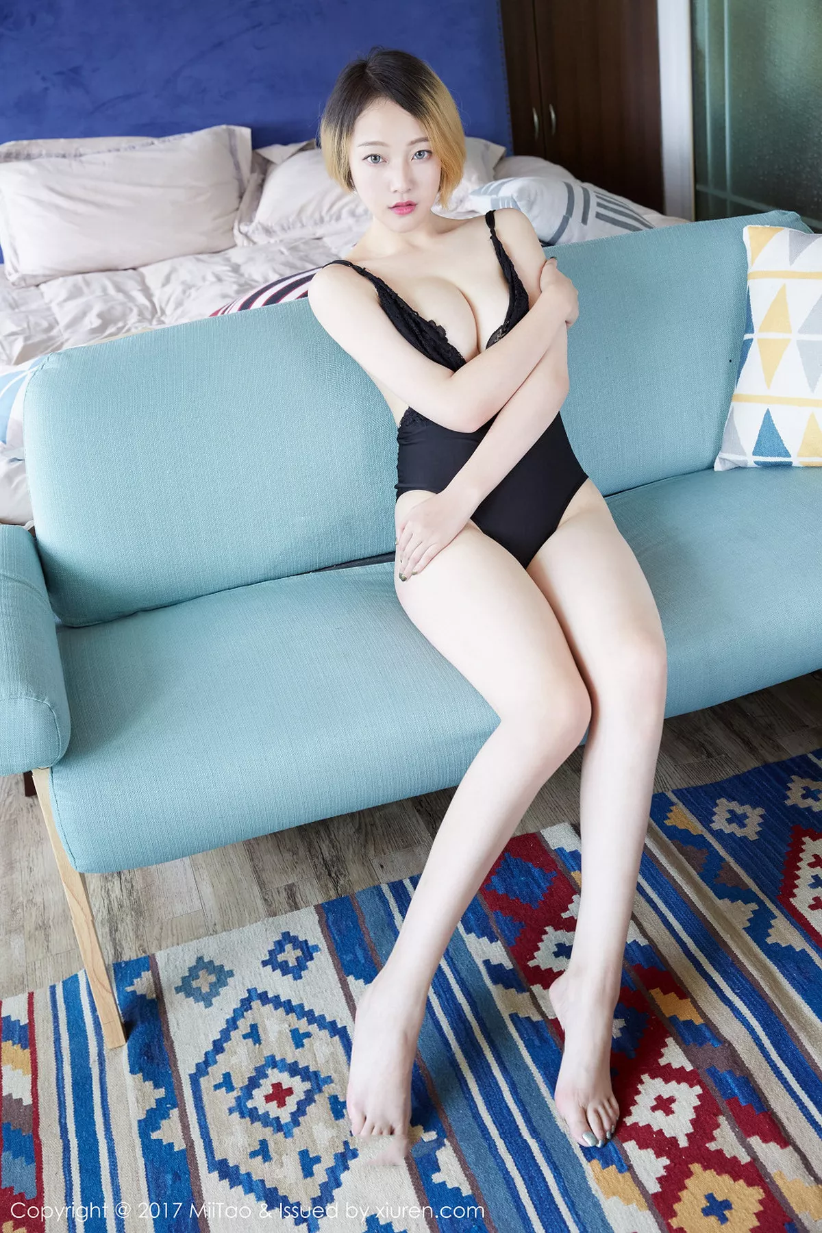 秀人集.com_[MiiTao蜜桃社]Vol.071_嫩模白茉居家黑色高叉连体内衣大尺度全脱完美诱惑写真50P