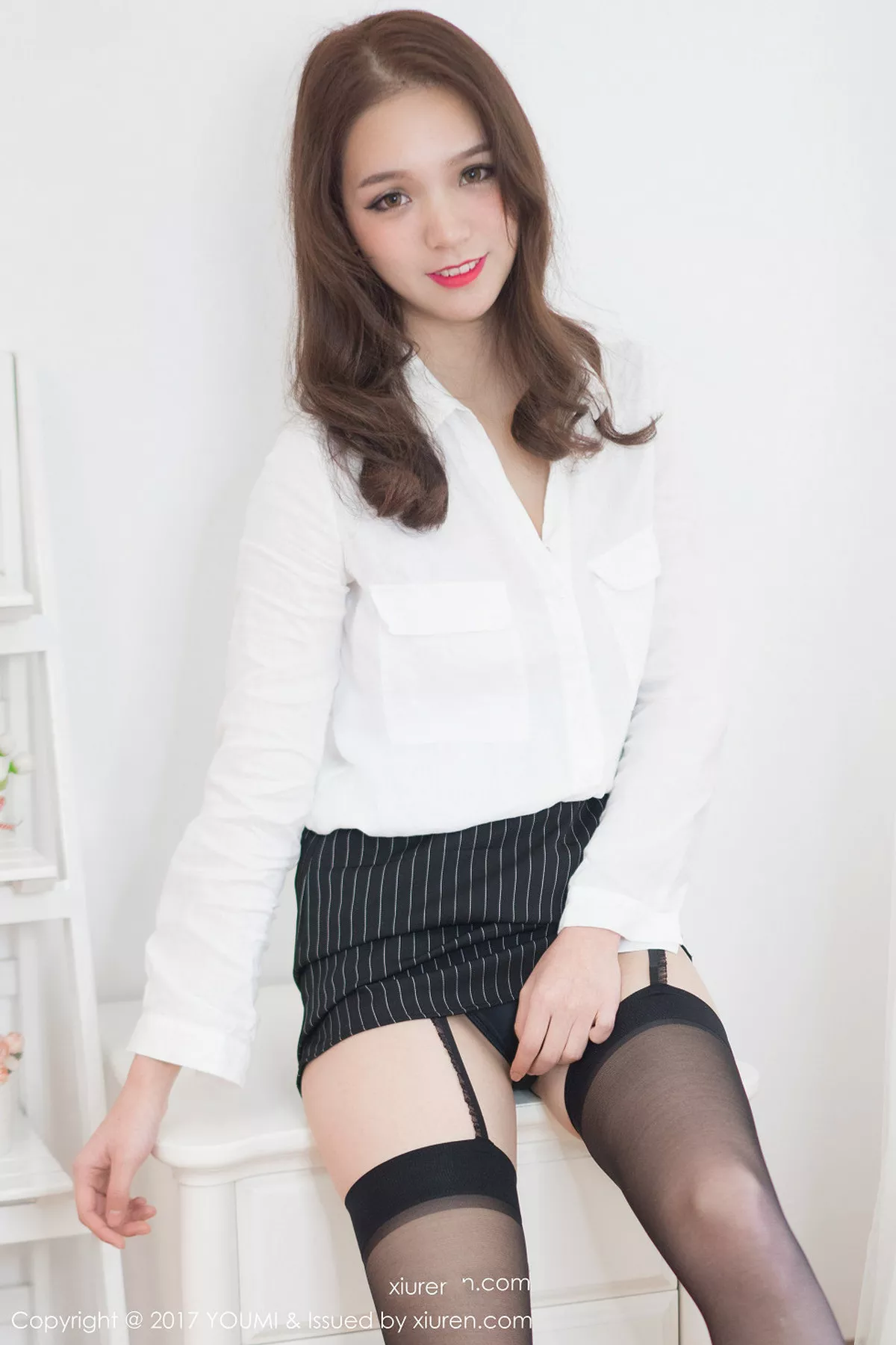 秀人集.com_[YouMi尤蜜荟]Vol.047_甜美妹子不柠bling粉红兔女郎与黑丝OL秀完美身材性感写真44P