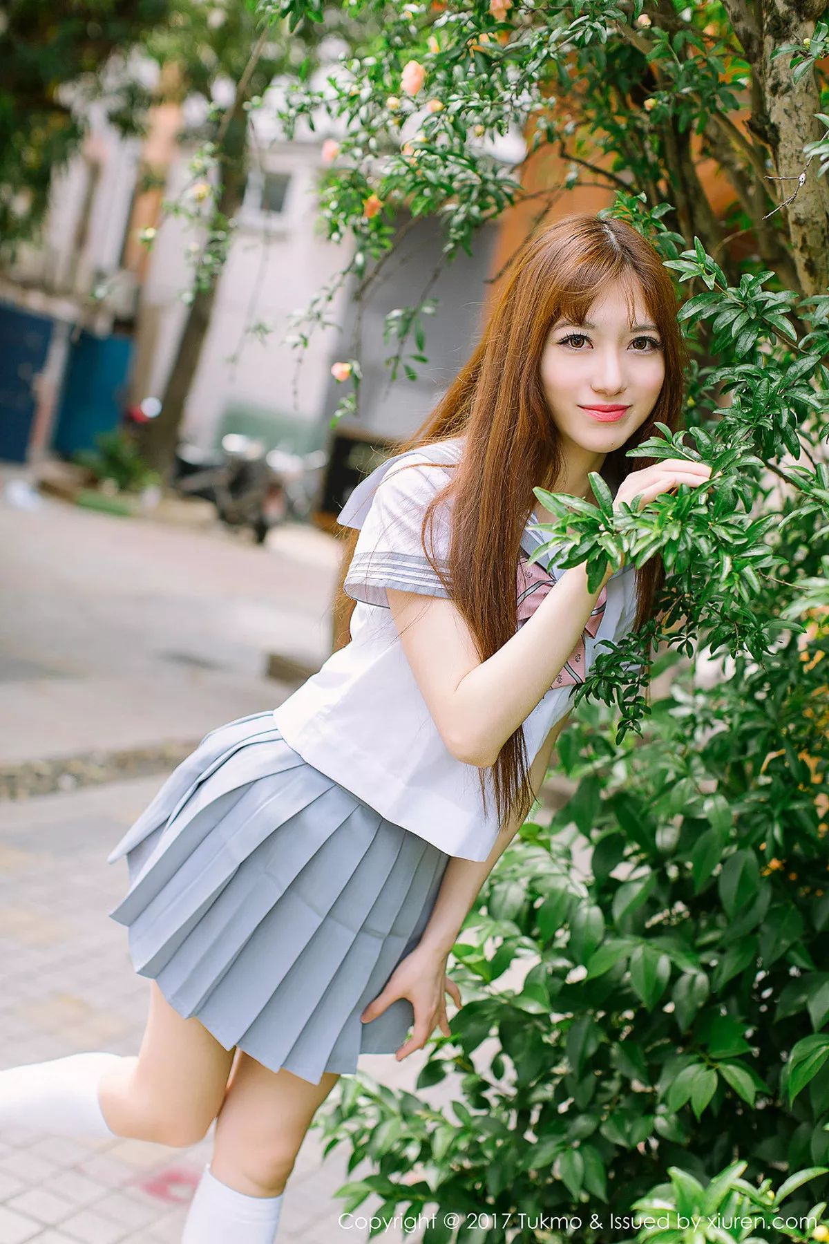 秀人集.com_[Tukmo兔几盟]Vol.094_嫩模赵乃莹性感学生装及成熟红色连身裙清爽迷人写真33P