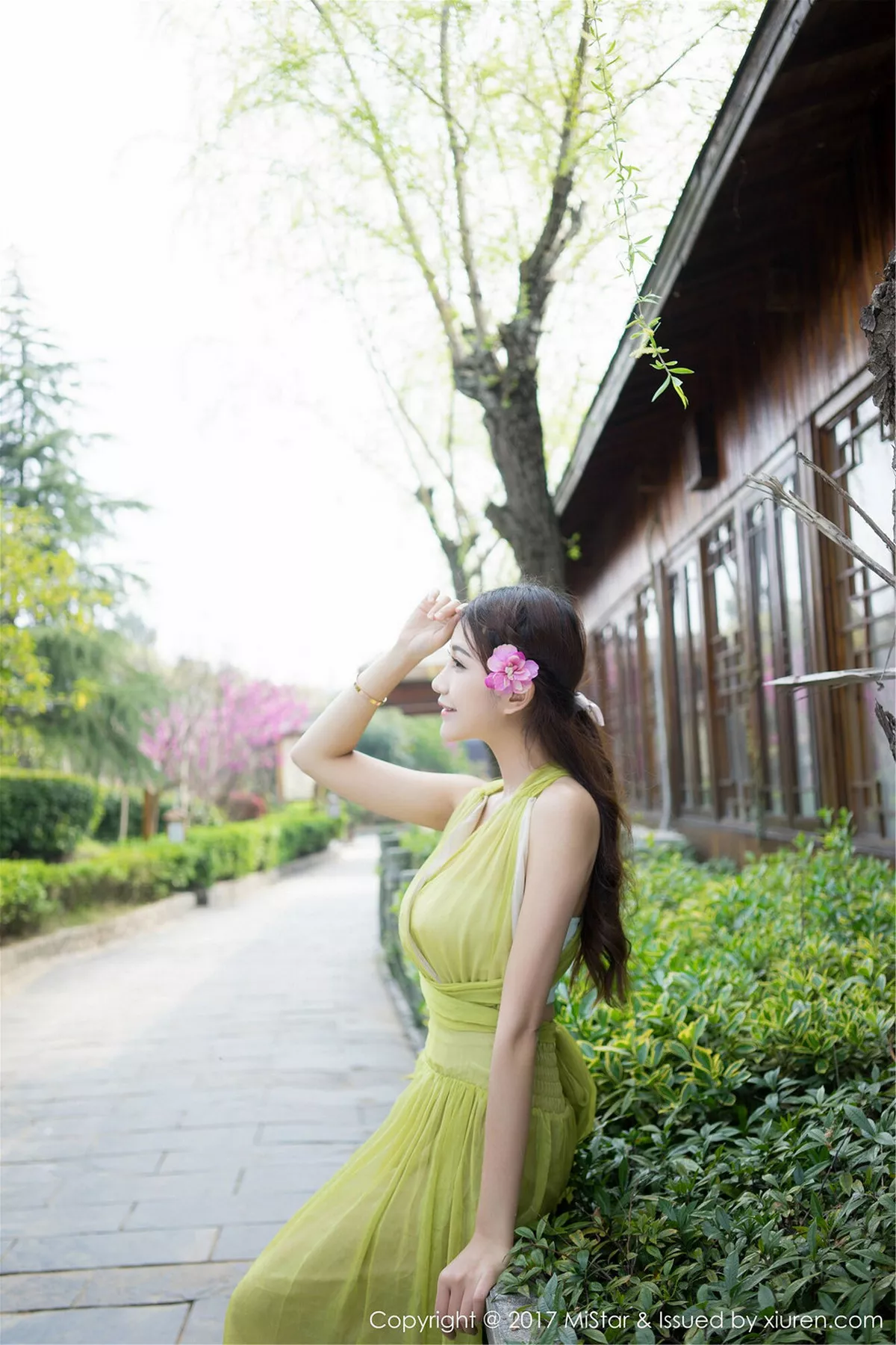 秀人集.com_[MiStar魅妍社]Vol.169_嫩模小蕾蕾景区旅拍多套服饰高颜值清新迷人写真65P