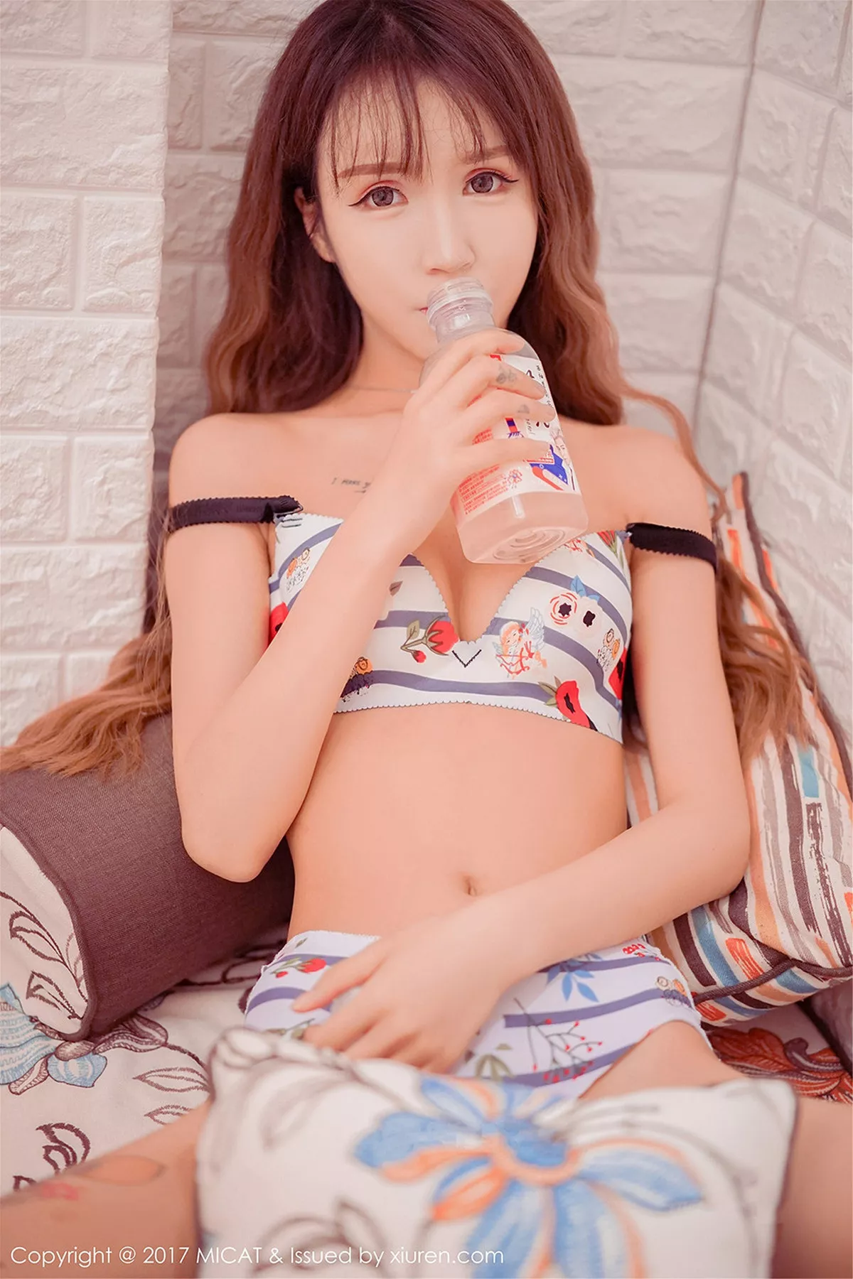 秀人集.com_[MICAT猫萌榜]Vol.023_嫩模顾北北居家私房内衣系列秀完美身材娇美曼妙性感写真42P