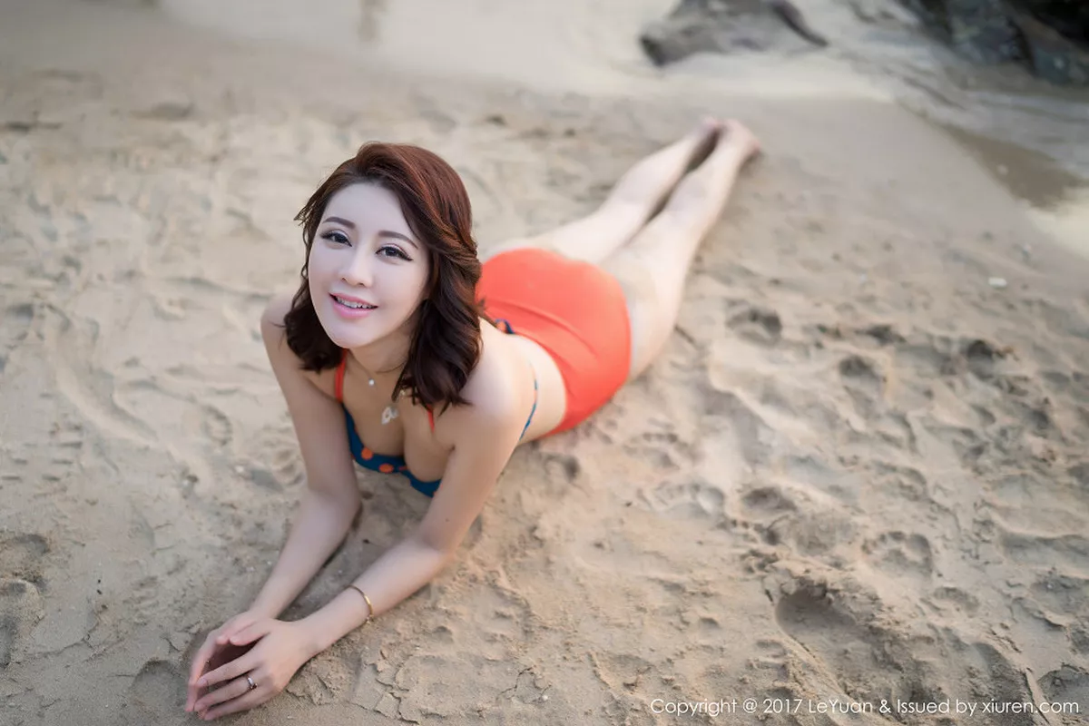 秀人集.com_[LeYuan星乐园]Vol.041_嫩模美希子白色蕾丝内衣秀美乳海边沙滩性感比基尼写真50P