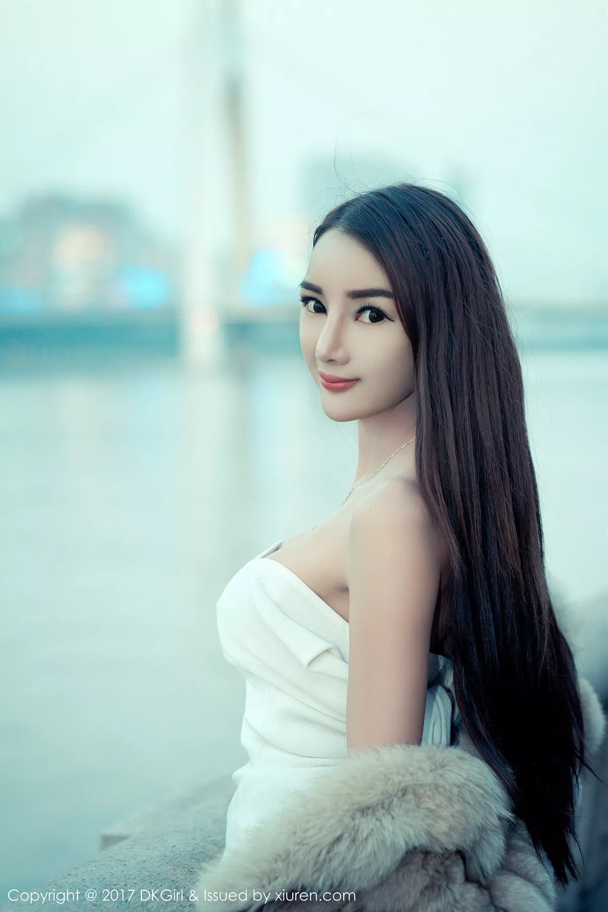 秀人集.com_[DKGirl御女郎]Vol.030_嫩模婕西儿jessie羊城旅拍高挑身材性感内衣秀豪乳写真54P