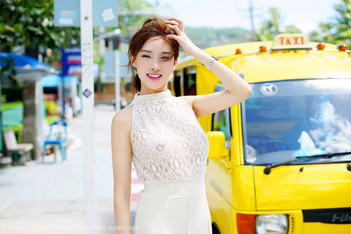 秀人集.com_[YouMi尤蜜荟]Vol.061_嫩模土肥圆矮挫穷普吉岛旅拍白色蕾丝缕空上衣秀美乳写真42P