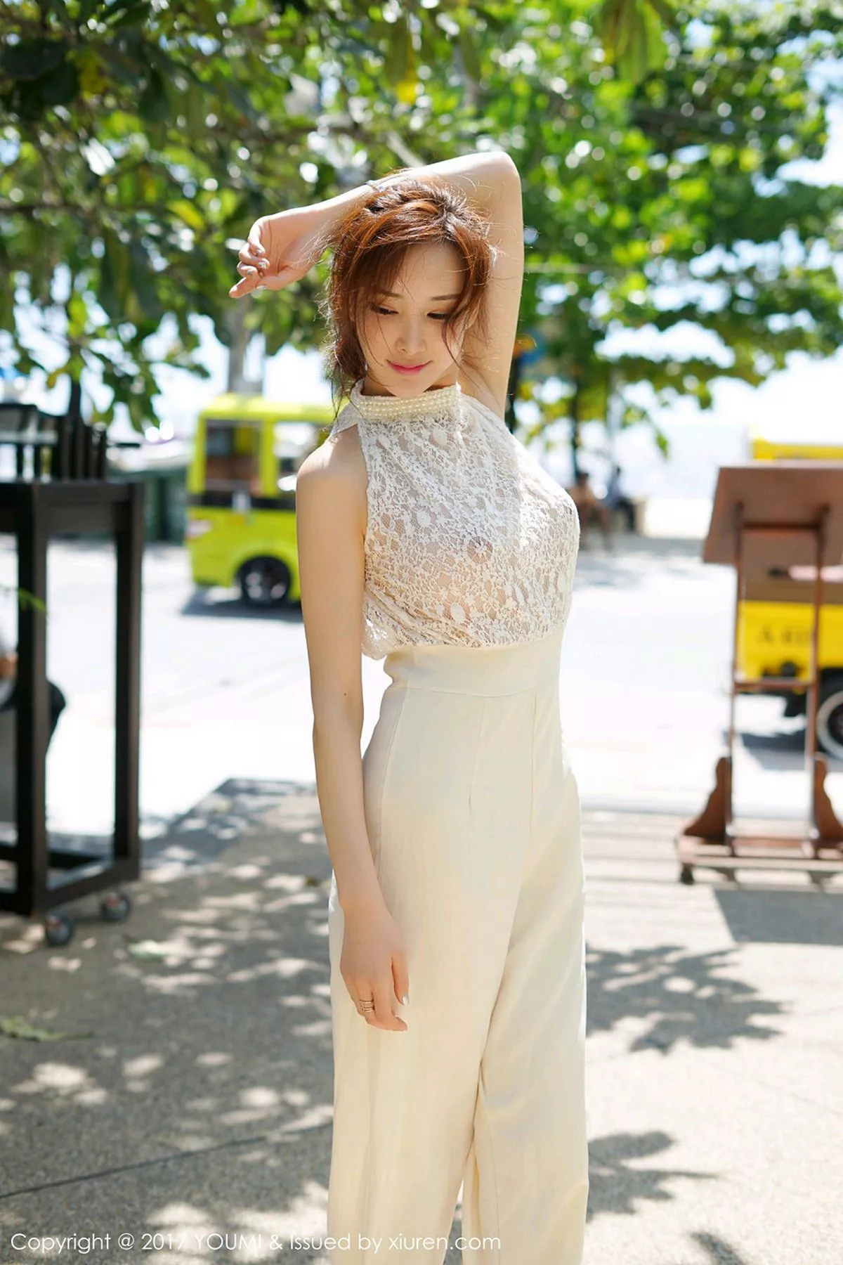 秀人集.com_[YouMi尤蜜荟]Vol.061_嫩模土肥圆矮挫穷普吉岛旅拍白色蕾丝缕空上衣秀美乳写真42P