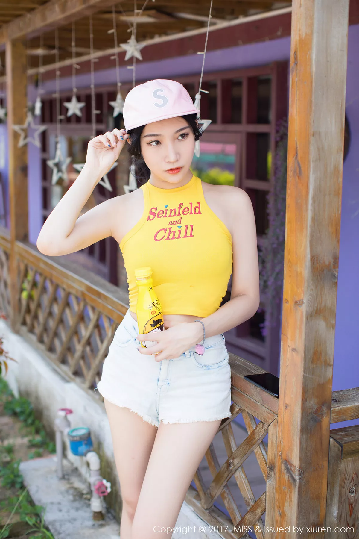 秀人集.com_[IMISS爱蜜社]Vol.180_嫩模小狐狸Sica户外牛仔短裤系列秀完美身材清新迷人写真46P