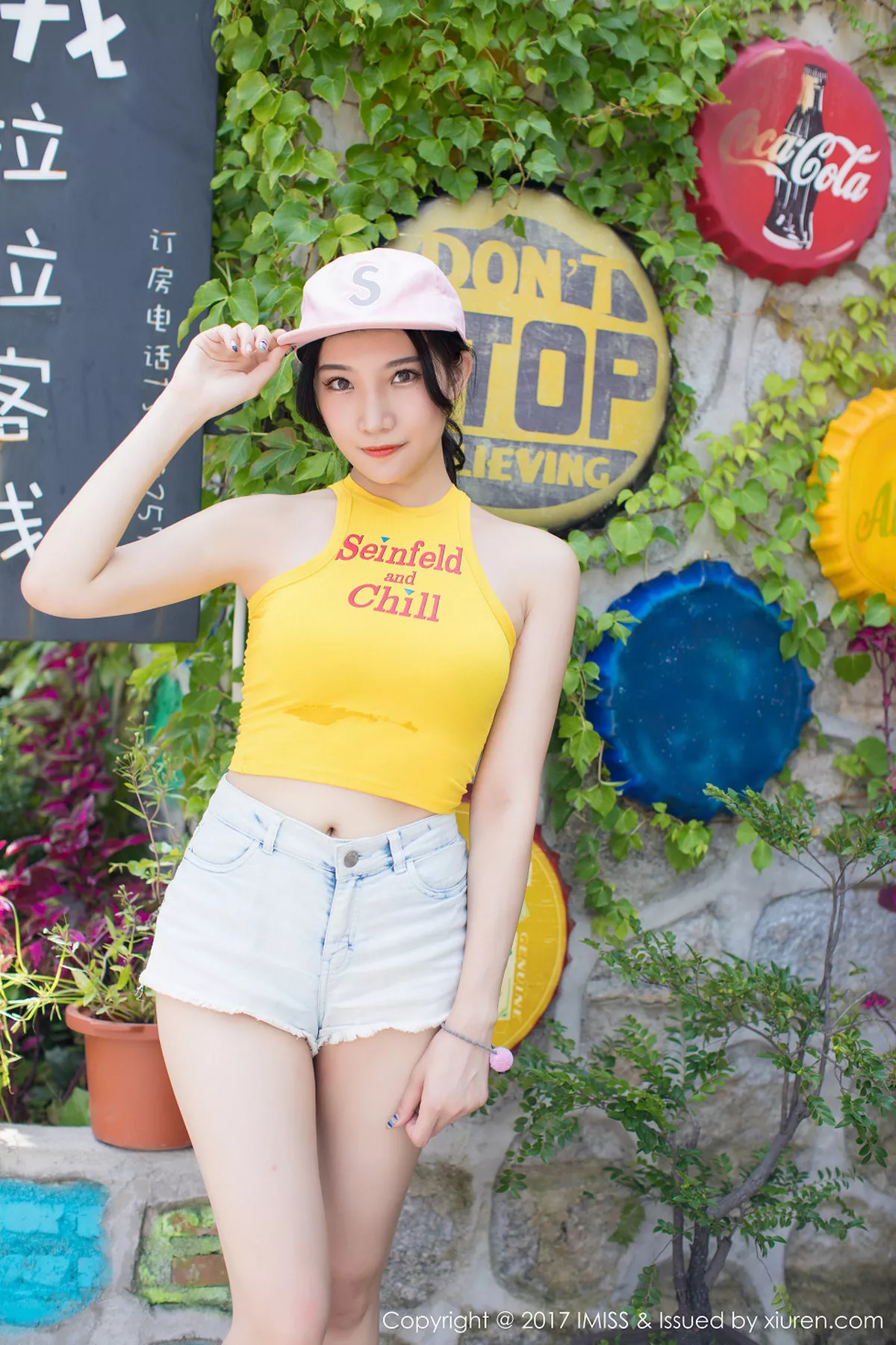 秀人集.com_[IMISS爱蜜社]Vol.180_嫩模小狐狸Sica户外牛仔短裤系列秀完美身材清新迷人写真46P