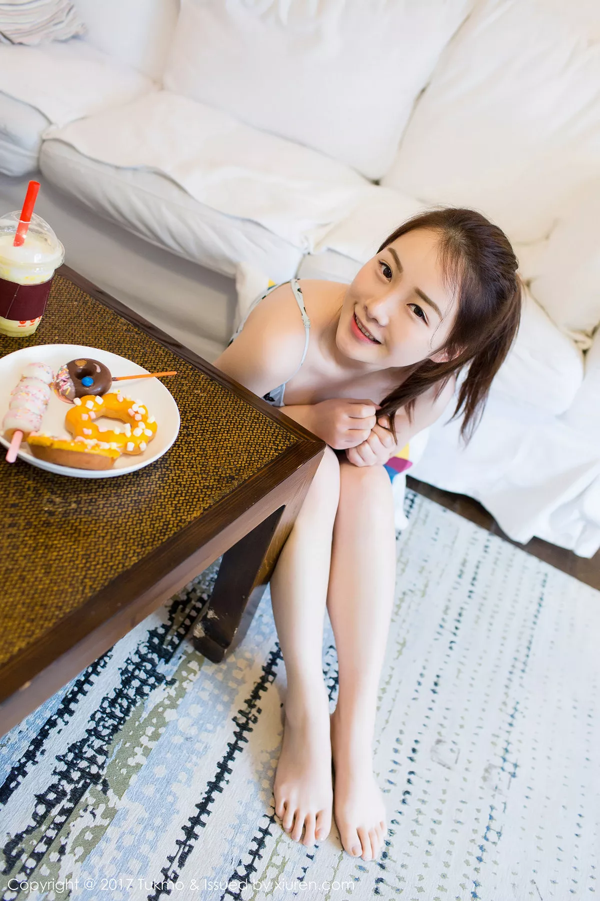 秀人集.com_[Tukmo兔几盟]Vol.101_嫩模绵绵最新私房少女与食物系列清爽甜美写真44P