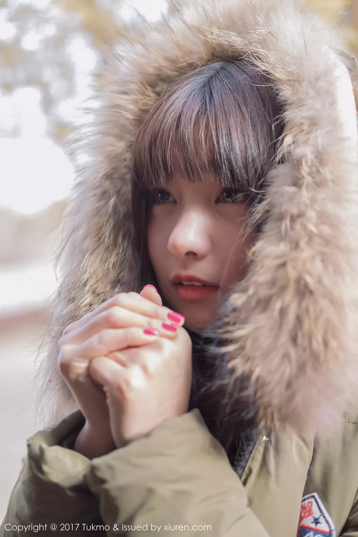 秀人集.com_[Tukmo兔几盟]Vol.103_嫩模球球沙漠之旅军大衣下的白衬衣黑色内衣完美身材写真42P