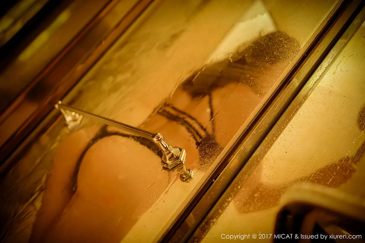 秀人集.com_[MICAT猫萌榜]Vol.030_嫩模叶佳颐浴室里性感黑色内衣湿身秀豪乳翘臀诱惑写真44P