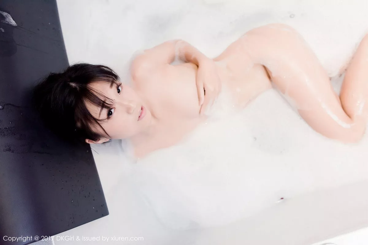 秀人集.com_[DKGirl御女郎]Vol.046_嫩模仓井优香日系真空和服+大尺度浴缸里全裸诱惑写真56P