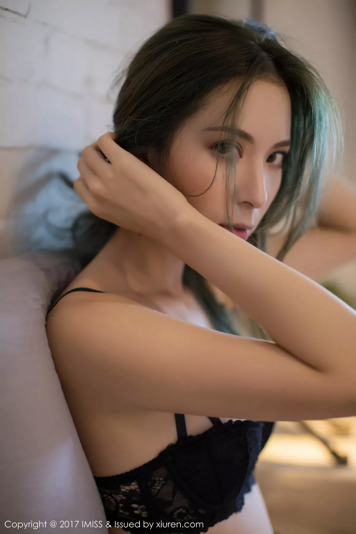 秀人集.com_[IMISS爱蜜社]Vol.198_高挑美女carry白衬衣下性感白嫩美腿加黑色内衣诱惑写真54P