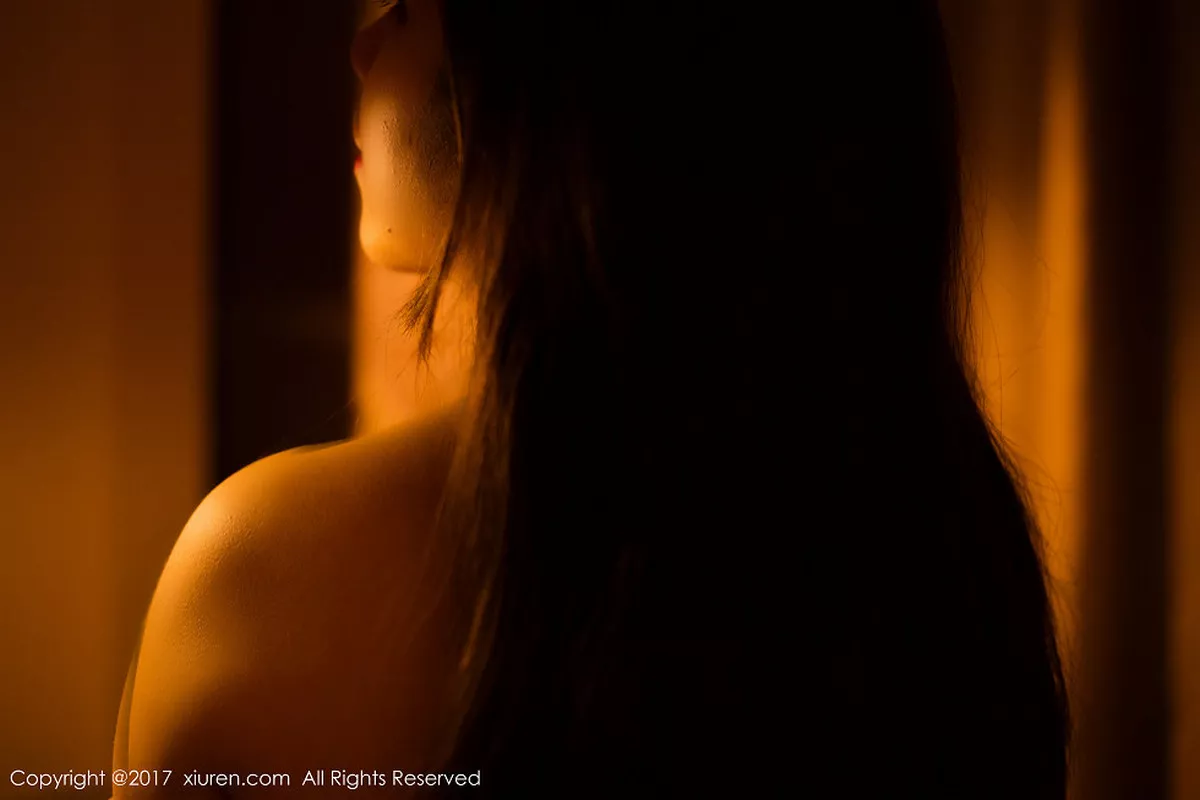 秀人集.com_[XiuRen秀人网]No.823_嫩模吃白菜的vi菜菜居家私房全裸秀诱人酮体极致诱惑写真48P