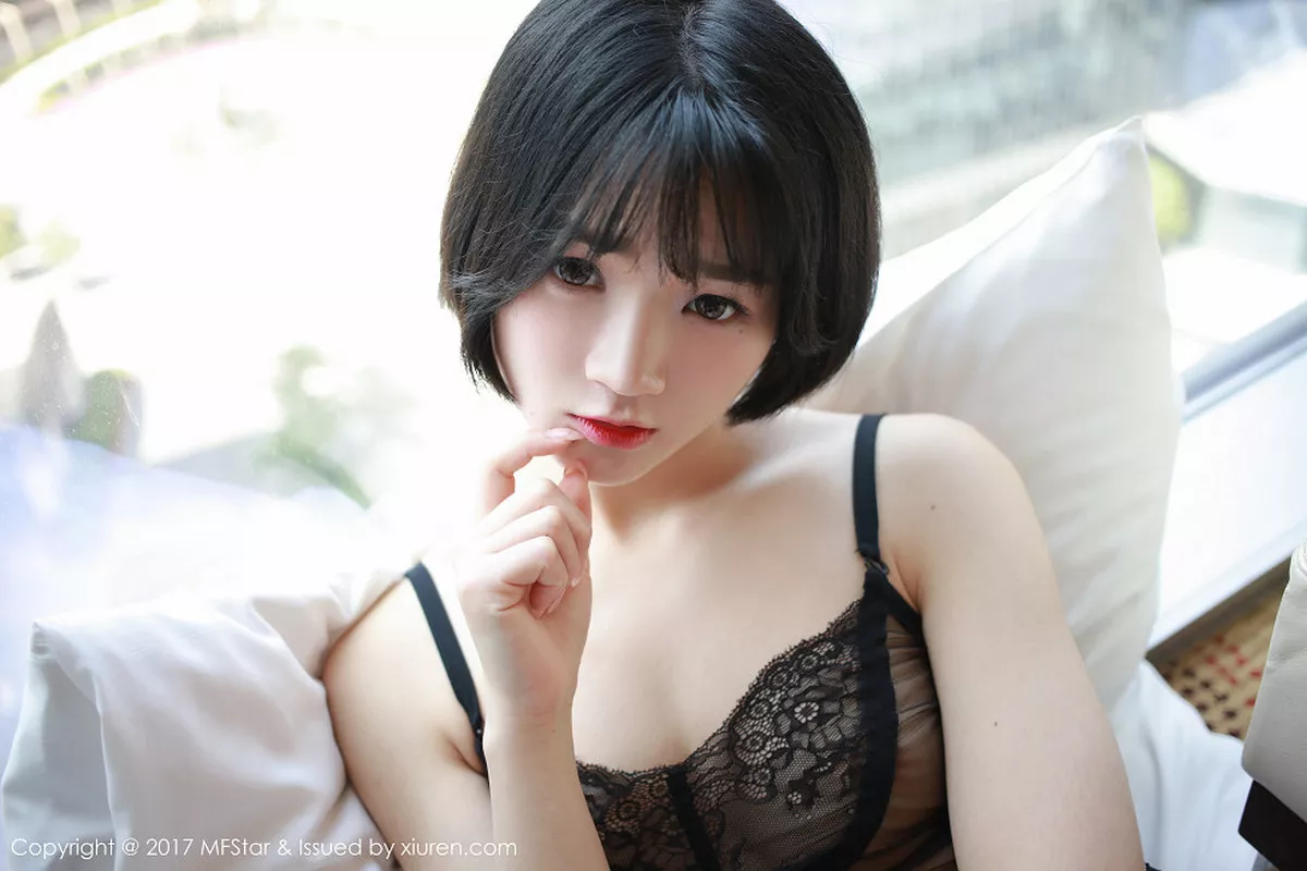 秀人集.com_[MFStar模范学院]Vol.110_嫩模悦爷妖精黑色蕾丝情趣内衣透视秀美乳诱惑写真52P