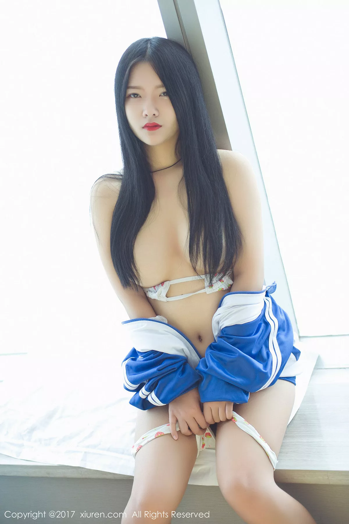 秀人集.com_[XiuRen秀人网]No.837_嫩模凌希儿学生服三点式内衣+真空透明旗袍丰乳肥臀诱惑写真47P