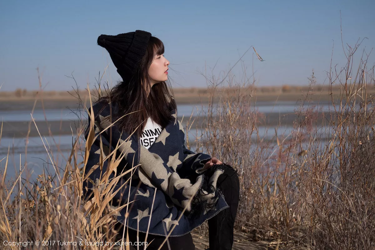 秀人集.com_[Tukmo兔几盟]Vol.105_嫩模球球沙漠之旅第三套万般风情绕眉梢可爱迷人写真40P